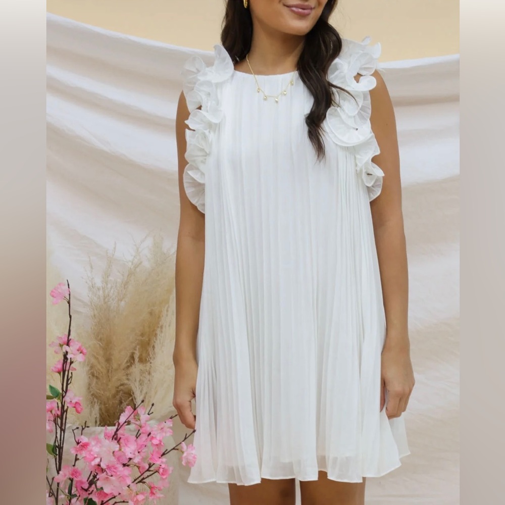 White Dress perfect for bride or an all white party